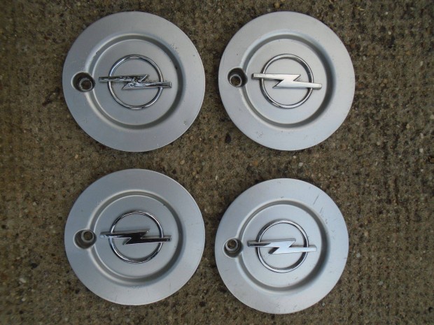 Opel alufelni kupak / porvédő