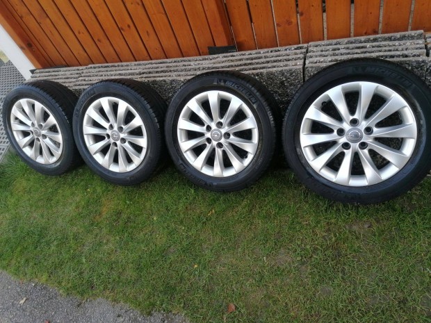 Opel alufelniszett Michelin ny�rigumikkal