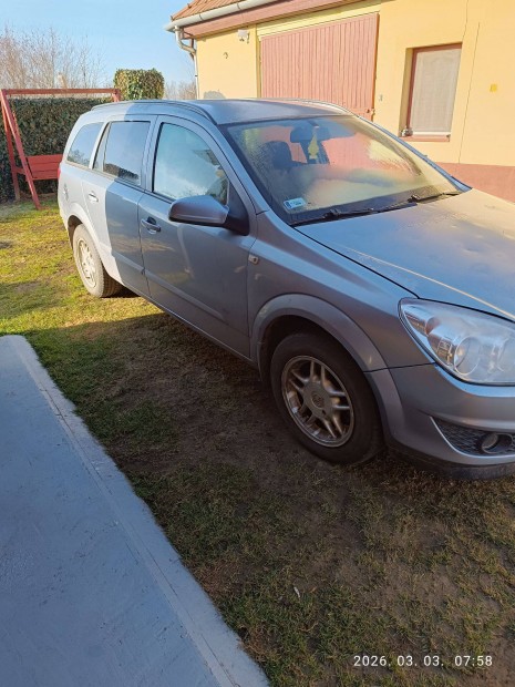 Opel astra H 1.7cdti (T�bb inf� a le�r�sban!)