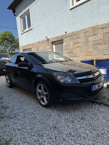 Opel astra H GTC 1.9 cdti