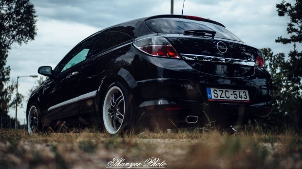 Opel astra H GTC