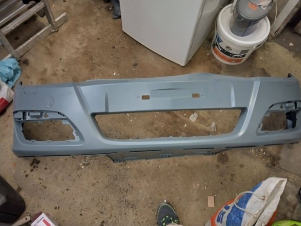 Opel astra H első lökhárító