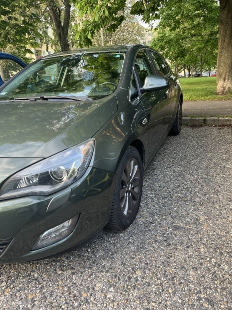 Opel astra J 1.7cdti