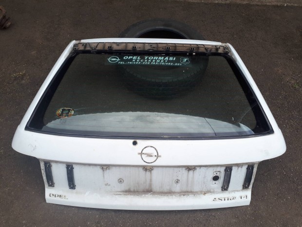 Opel astra F, 5 ajtós fehér E474, csomagtérajtó üveggel