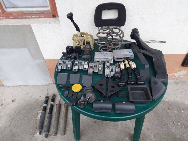 Opel astra f / gsi alkatr�szek egyben rug�,g�tl�,kulissza,m�anyagok