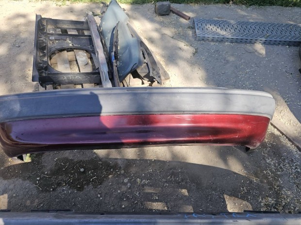 Opel astra f hátsó lökhárító 8000