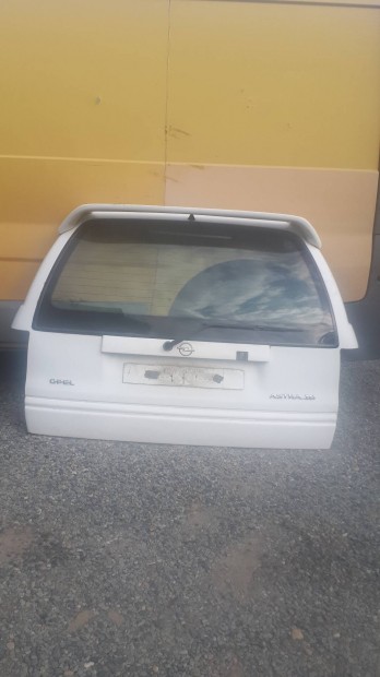 Opel astra f kombi csomagtr ajt