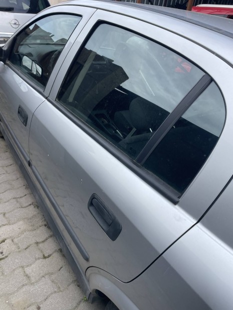 Opel astra g ezüst z157 bal hátsó ajtó eladó