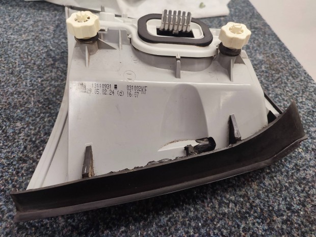 Opel astra g h�ts� l�mpa 