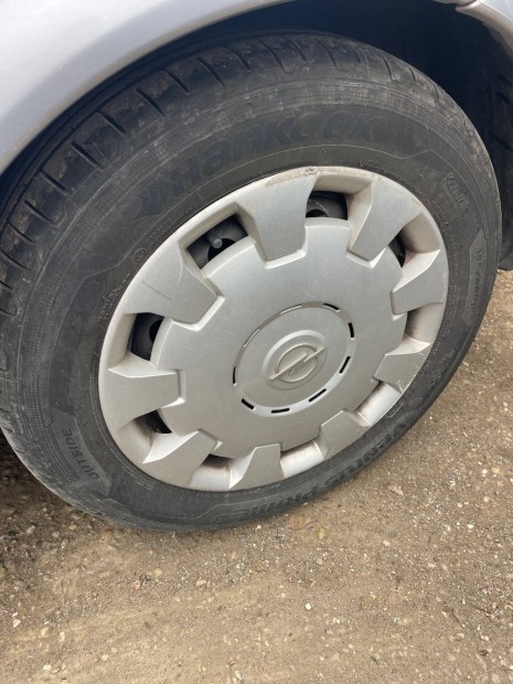 Opel astra g nyari gumi garnitura 195/60r15 Hankook 90%os