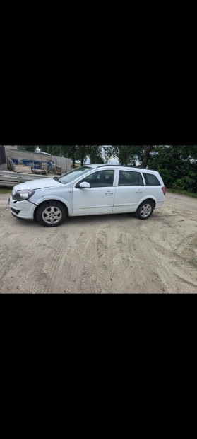 Opel astra h 1.6 minden alkatrésze
