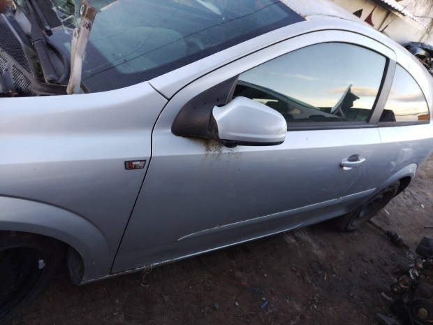 Opel astra h gtc 1.6 bontott alkatrészei