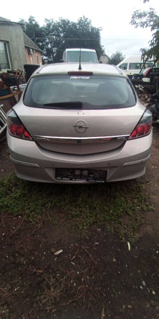 Opel astra h gtc