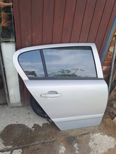 Opel astra h oldalajtó
