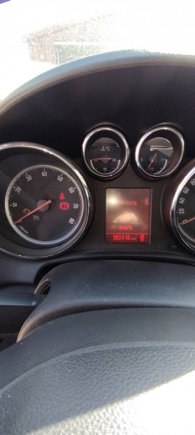 Opel astra j 1.6 sport tourer