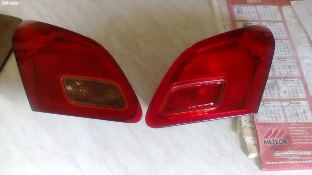 Opel astra j 5 ajtós hátsó belső lámpák
