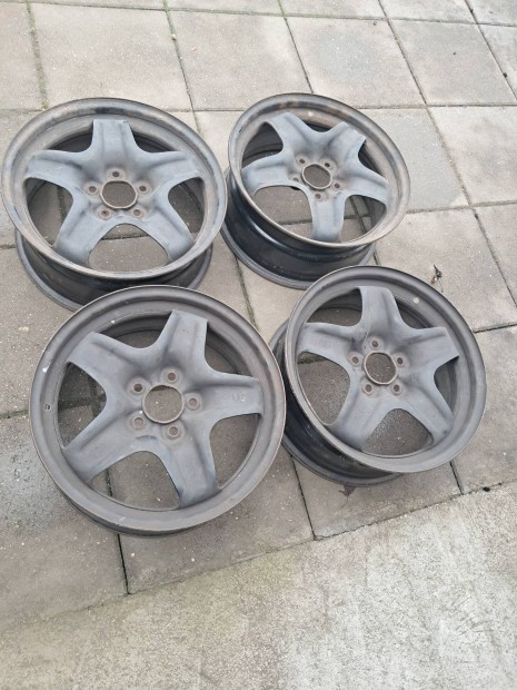 Opel astra j insignia zafira lemezfelni 5x115 dsztrcsa