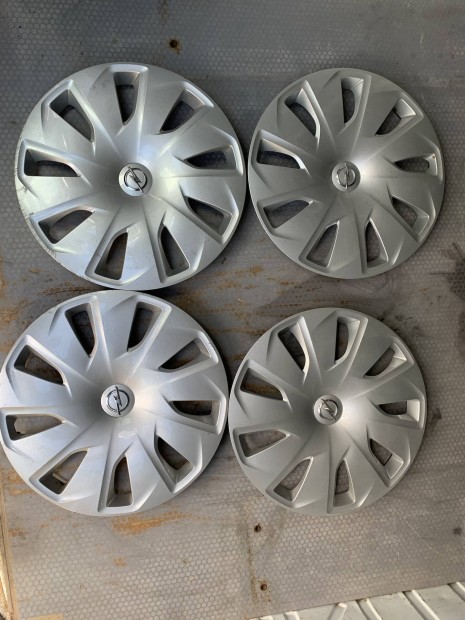 Opel astra k 16"-os disztrcsa