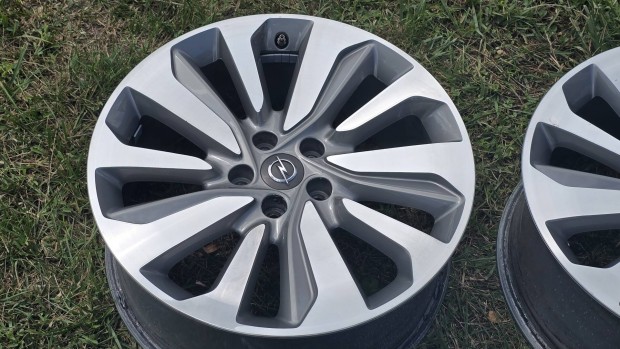 Opel cascada. Astra j, Insignia B stb. R19 5x115 gyári alufelni