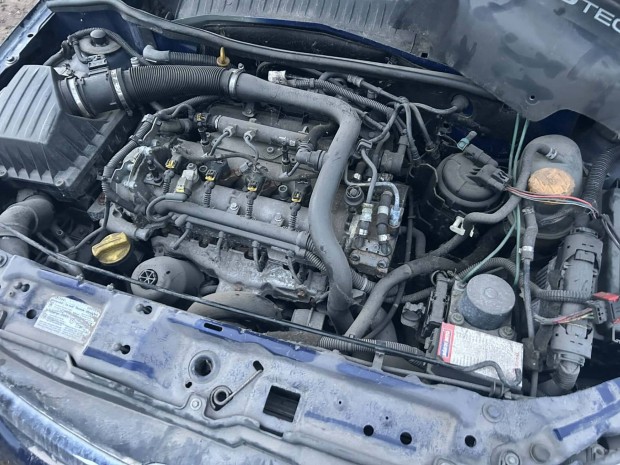 Opel combo 1.3 cdti bontott alkatr�szei