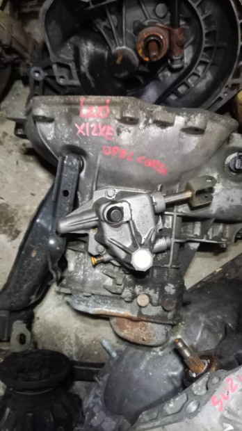 Opel corsa 1.2 16v x12xe vlt sebessgvlt 