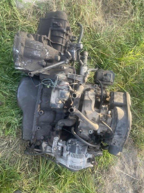 Opel corsa 1.4 motor vlt elad 