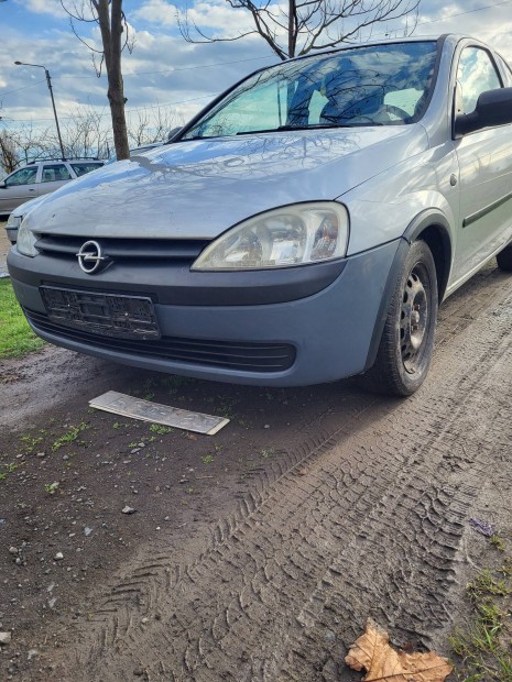 Opel corsa C elad.