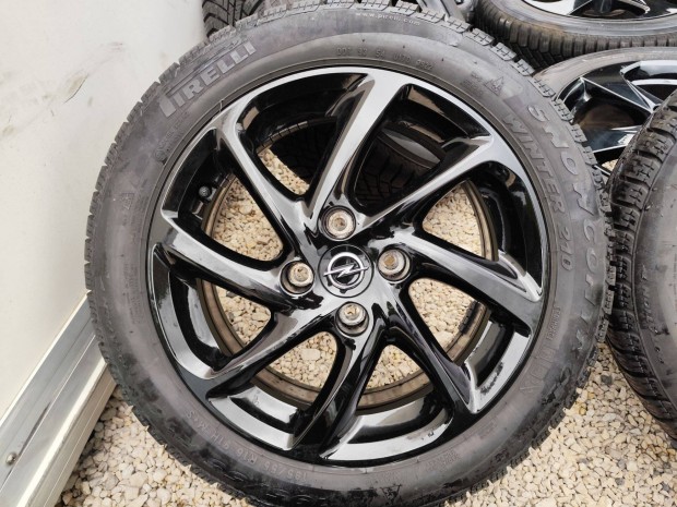 Opel corsa F gyári alufelni 4x108 16" téli gumi