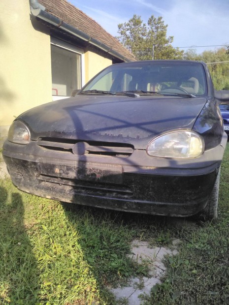 Opel corsa b 1.2 zemkpes 30 000