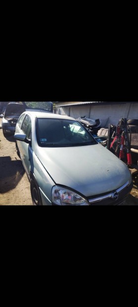 Opel corsa c 1.4 minden alkatrsze 