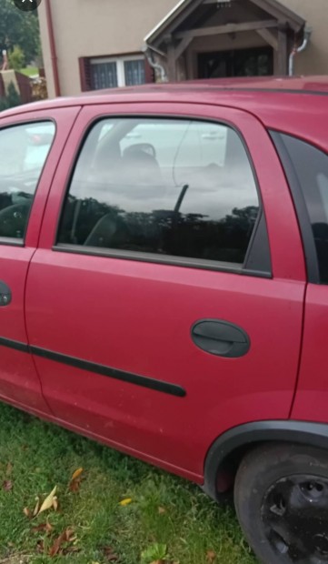 Opel corsa elad 