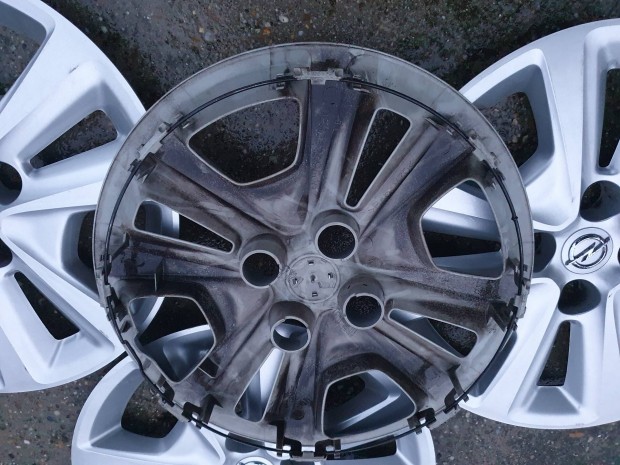 Opel corsa struktúr dísztárcsa 15 15"
