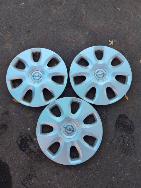 Opel dsztrcsa 15" Corsa D