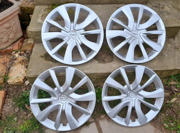 Opel d�szt�rcsa 16 col gy�ri