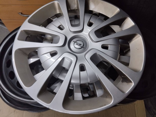 Opel dsztrcsa