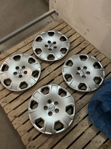 Opel dsztrcsk eladk