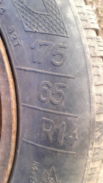 Opel felnik gumival R14