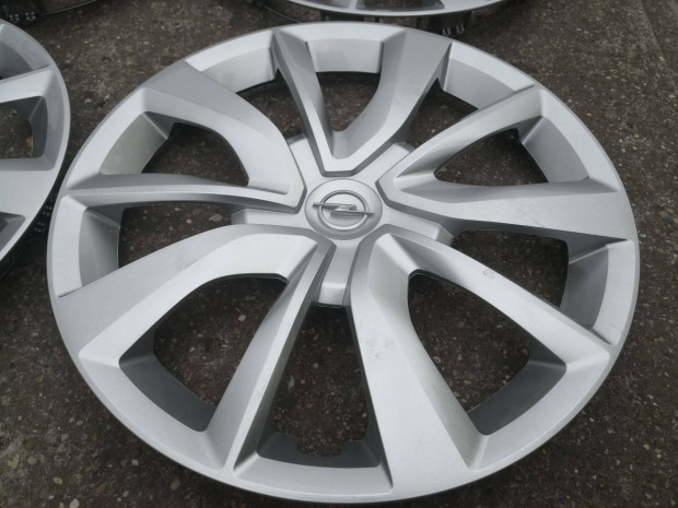 Opel gyári 16-os dísztárcsa