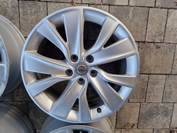 Opel gyari 5x115 18 coll alu garnitúra.insigni II astra cascada stb