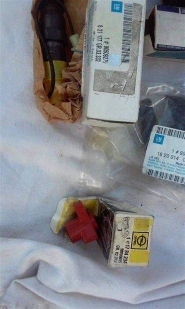 Opel gyri alkatrszek eladk