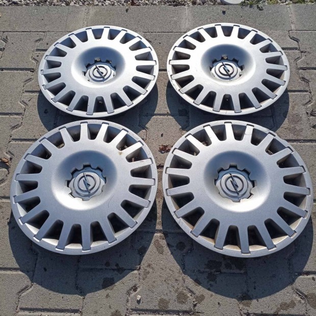 Opel gyri dsztrcsa garnitra 15"