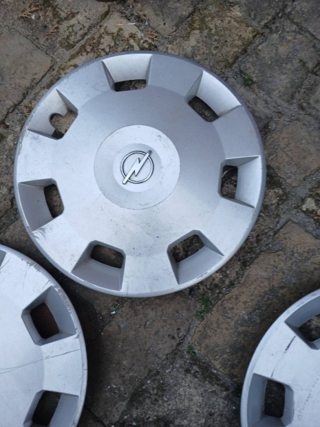 Opel gyári disztárcsa garnitúra 15"eladó.