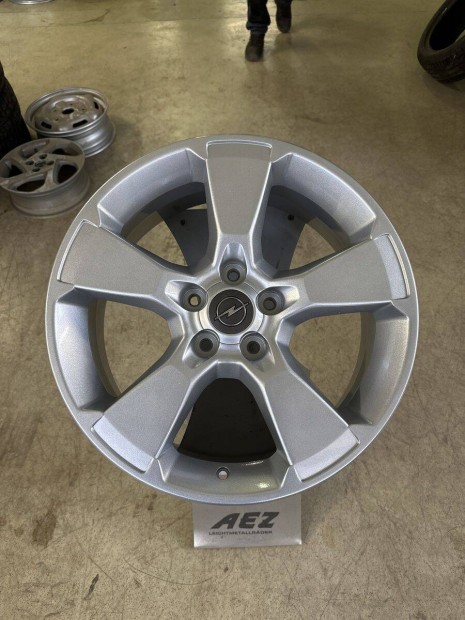 Opel gyári felújított alufelni 18"