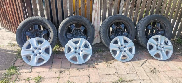 Opel gyári lemezfelni dísztárcsával eladó. 5x110R16