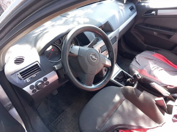 Opel h astra bels mszerfal kmpl elad