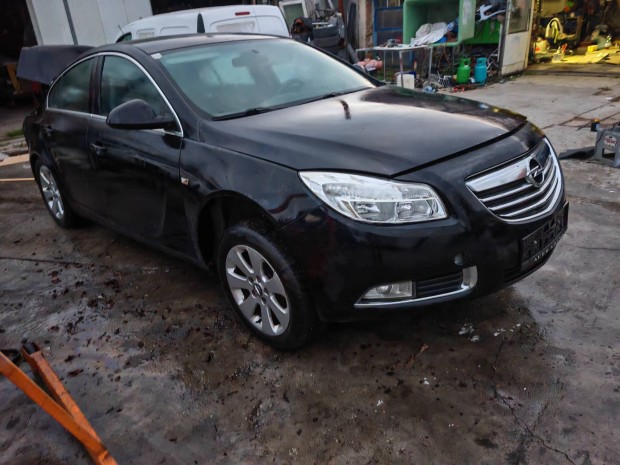 Opel insignia 2010 alkatrszei