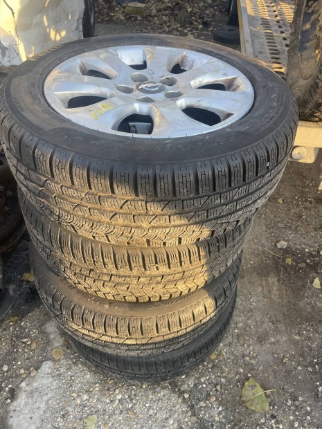 Opel insignia 225/55r17  alufelni pirelli tli gumival elad