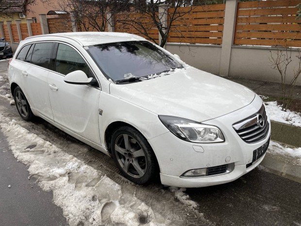Opel insignia alkatr�szek
