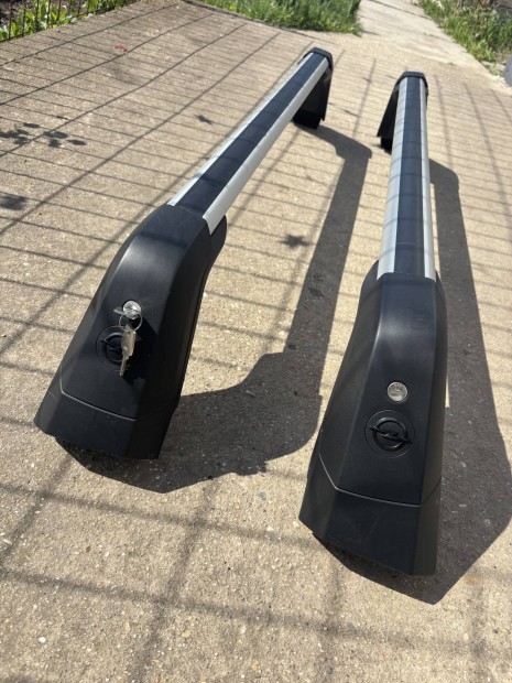 Opel insignia b tet�csomagtart�