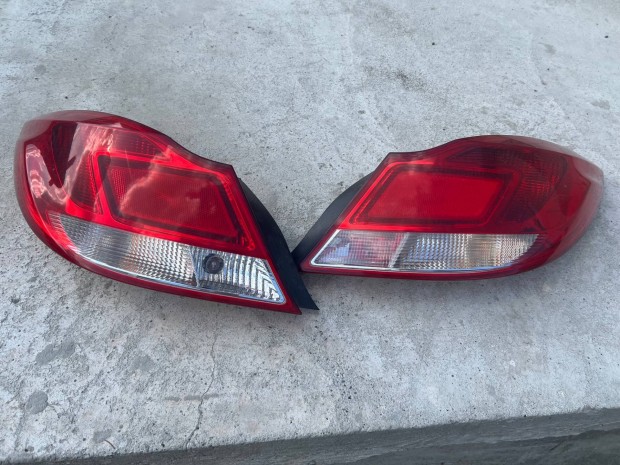 Opel insignia hatsó lámpa